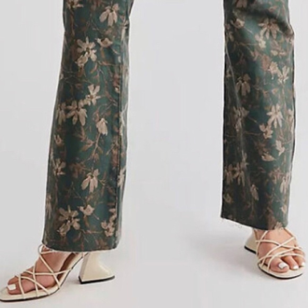 Free People We the Free green floral CRVY 2nd Ave One Piece jumpsuit jumper sz14 - Picture 3 of 8